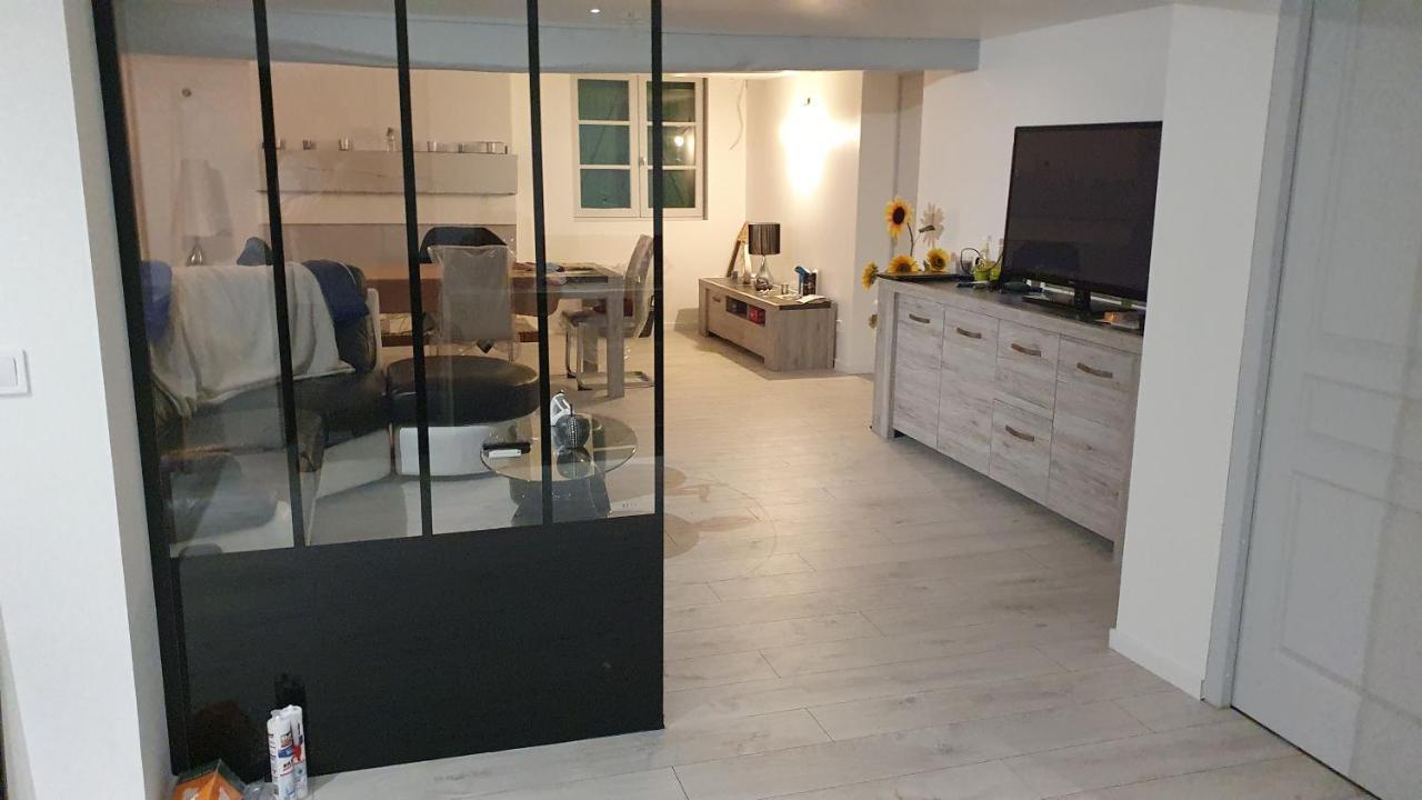 Grande maison avec jardin, animaux,au calme Yviers Extérieur photo